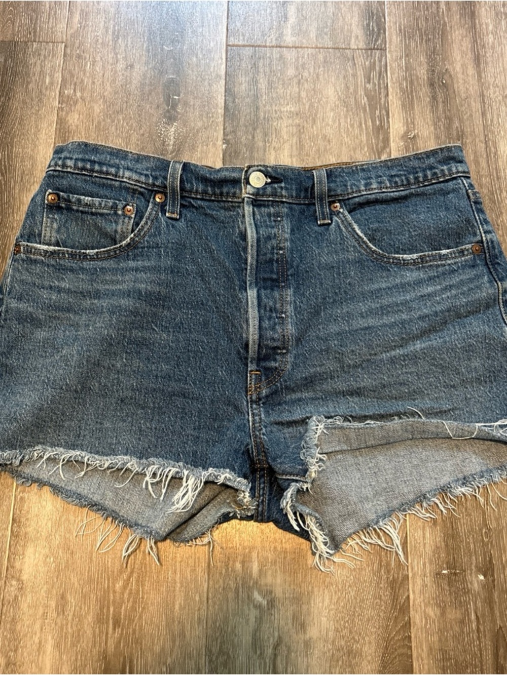 Levi Strauss 501 High Rise Size 33 Blue Relaxed Shorts Medium Wash Denim